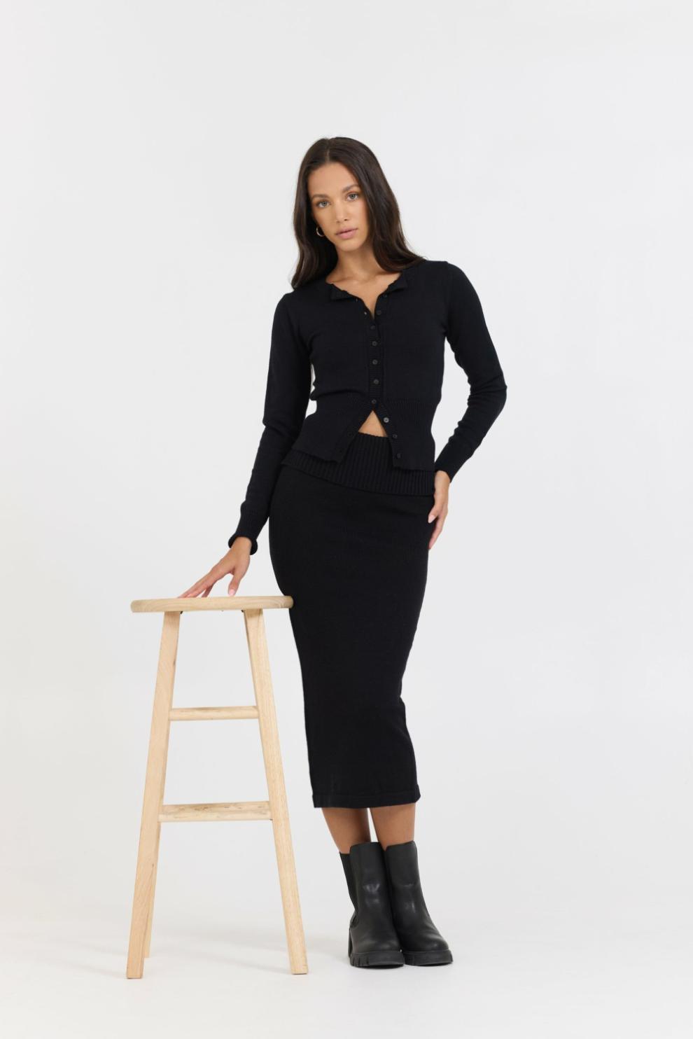 Vintage Havana Casual Tops | Women Black Slim Fit Knit Button Down Black