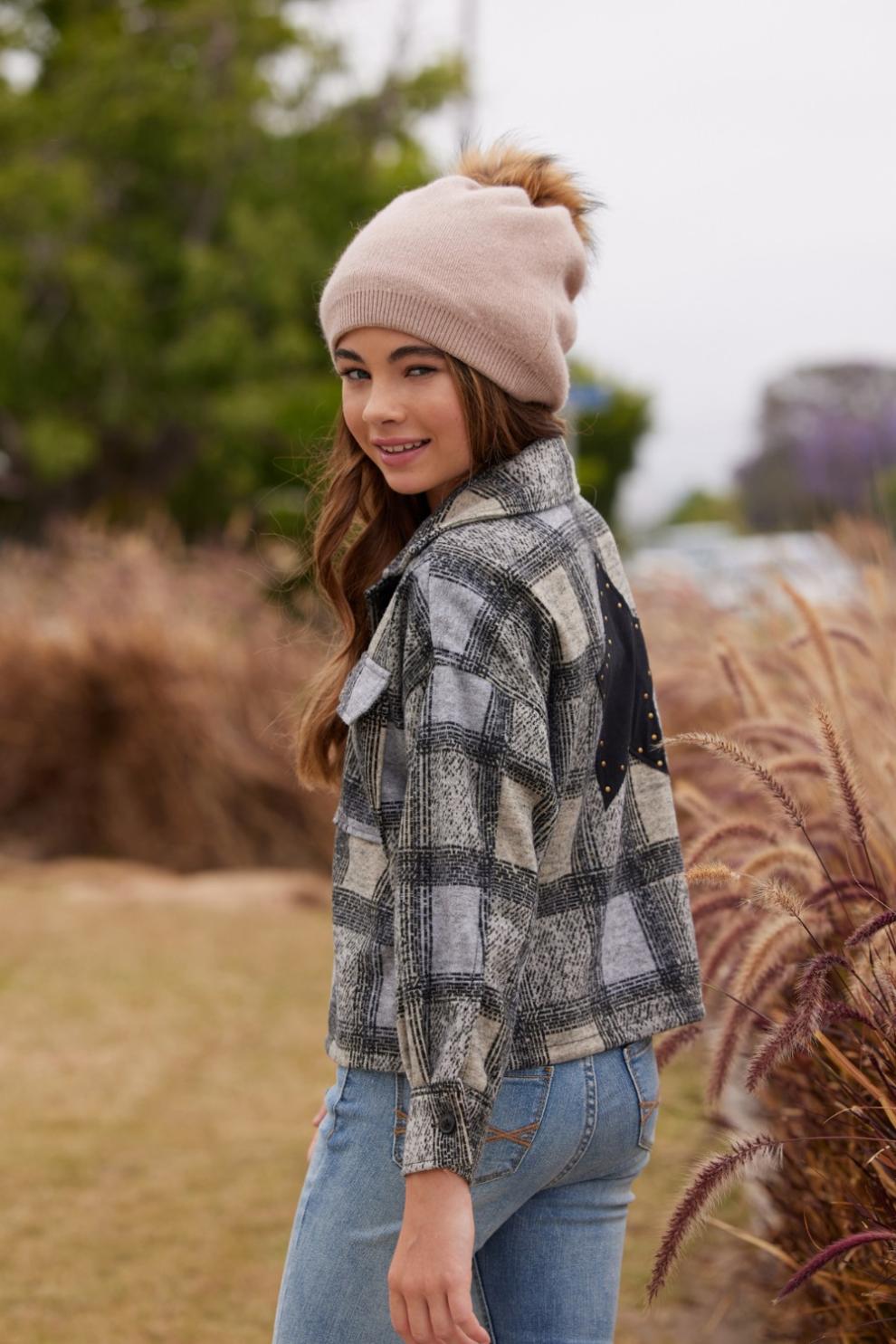 Vintage Havana Outerwear | Women Plaid Shacket W/ Star Applique Winter Plaid