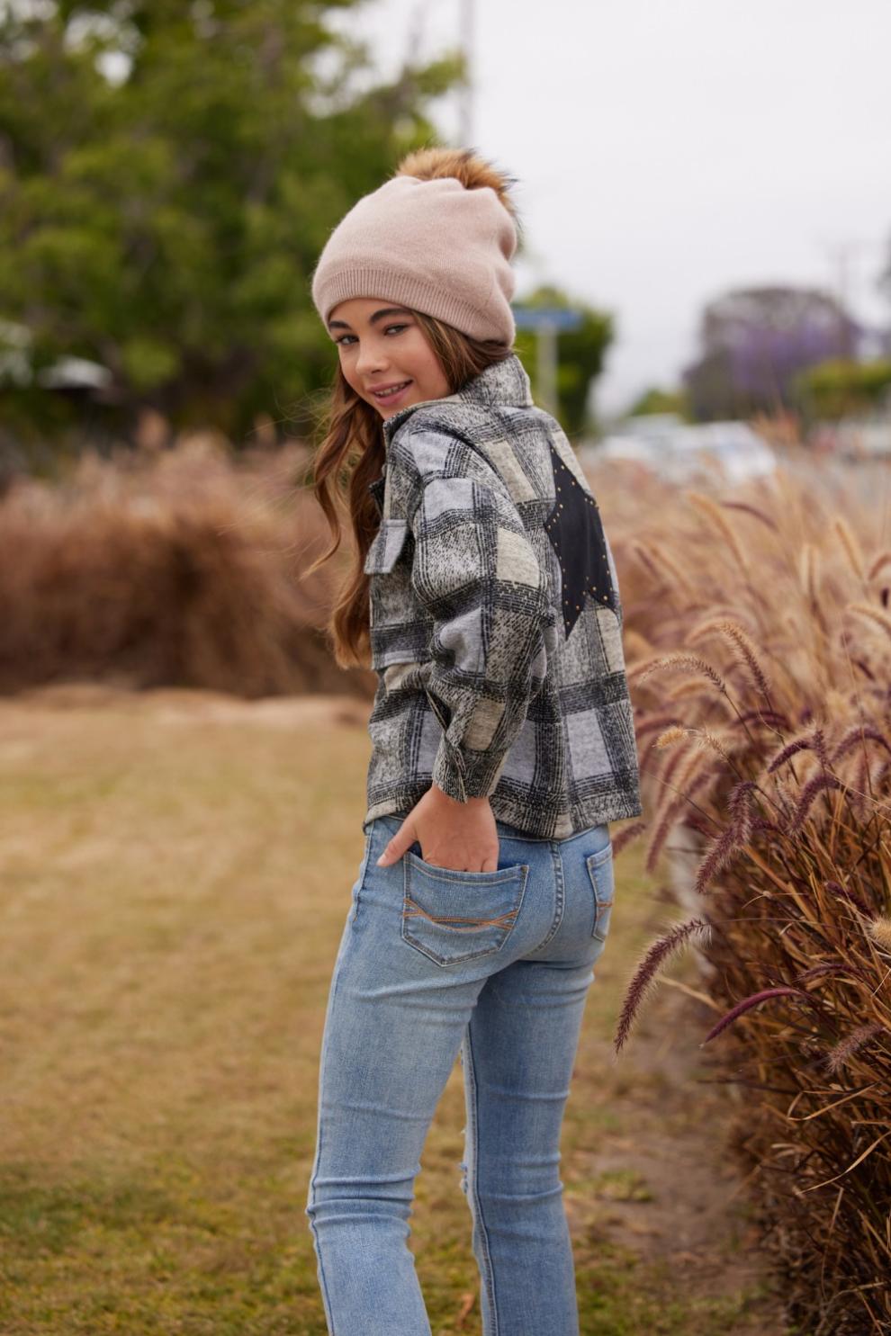 Vintage Havana Outerwear | Women Plaid Shacket W/ Star Applique Winter Plaid