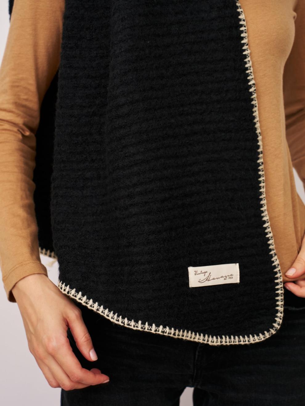 Vintage Havana Scarf/ Ruanas | Women BLANKET STITCH KNIT SCARF - BLACK/IVORY Black/ivory