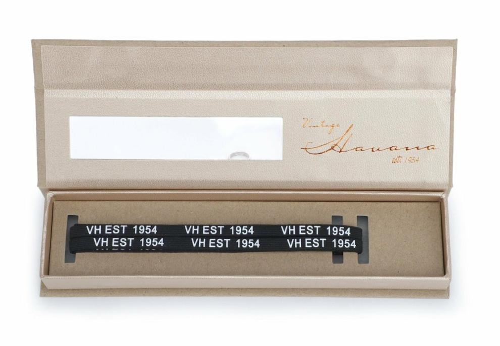 Vintage Havana Shoe Laces | Women BLACK WHITE GOLD TIP LACES